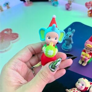 Santa’s helper elephant